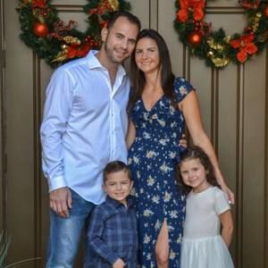 Meet your Posher, Cari